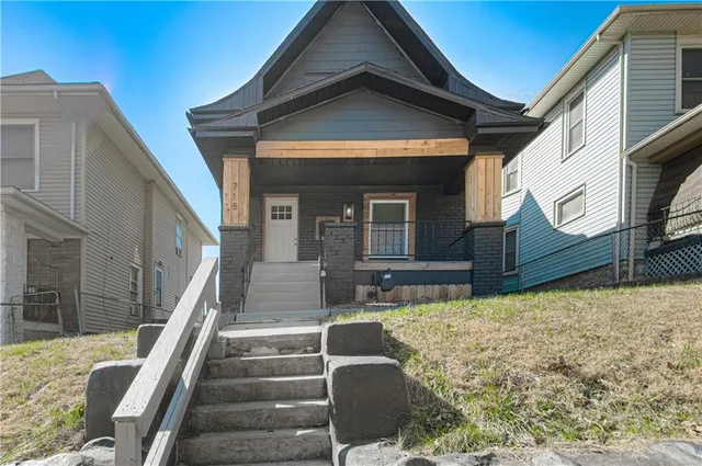 $205,000 | 715 Parallel Avenue, Kansas City, KS 66101