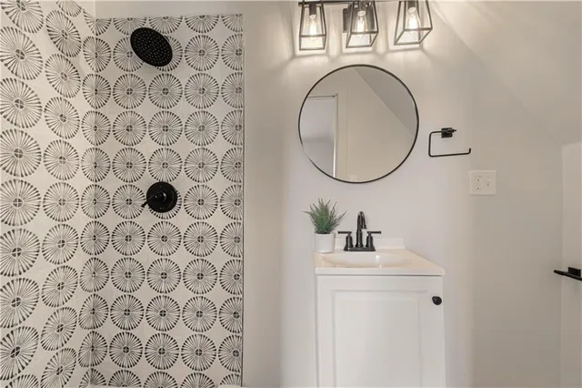 $205,000 | 715 Parallel Avenue, Kansas City, KS 66101