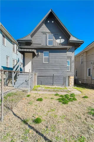 $205,000 | 715 Parallel Avenue, Kansas City, KS 66101