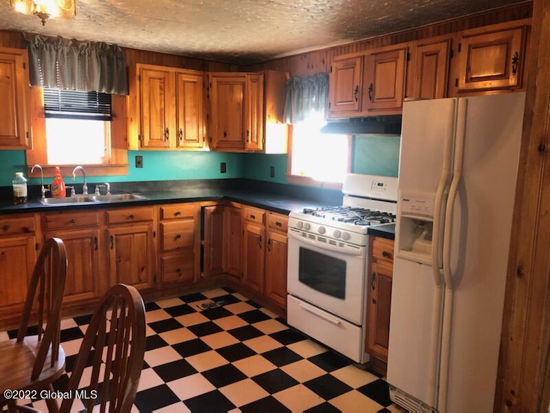 85 Fiddlers Elbow Road Greenwich, NY 12834 - Photo 10 of 23 IMG_2954