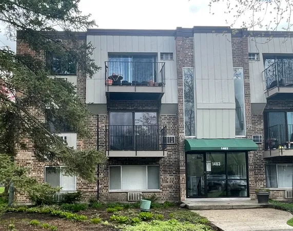 $1,600 | 1463 North Winslowe Drive, Unit 101, Palatine, IL 60074