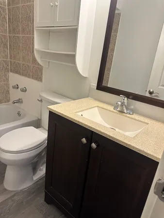 $1,500 | 1463 North Winslowe Drive, Unit 101, Palatine, IL 60074