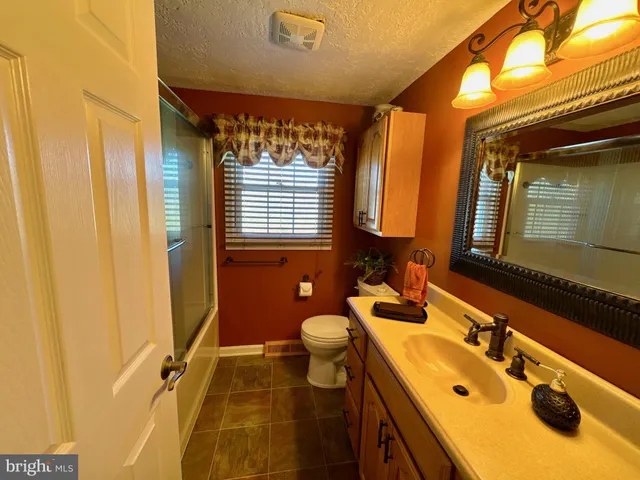 $409,900 | 167 Walter Road, York, PA 17402