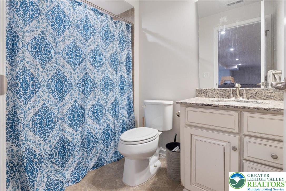 2585 Raya Way Easton, PA 18045 - Photo 34 of 40 Gallery Image 34