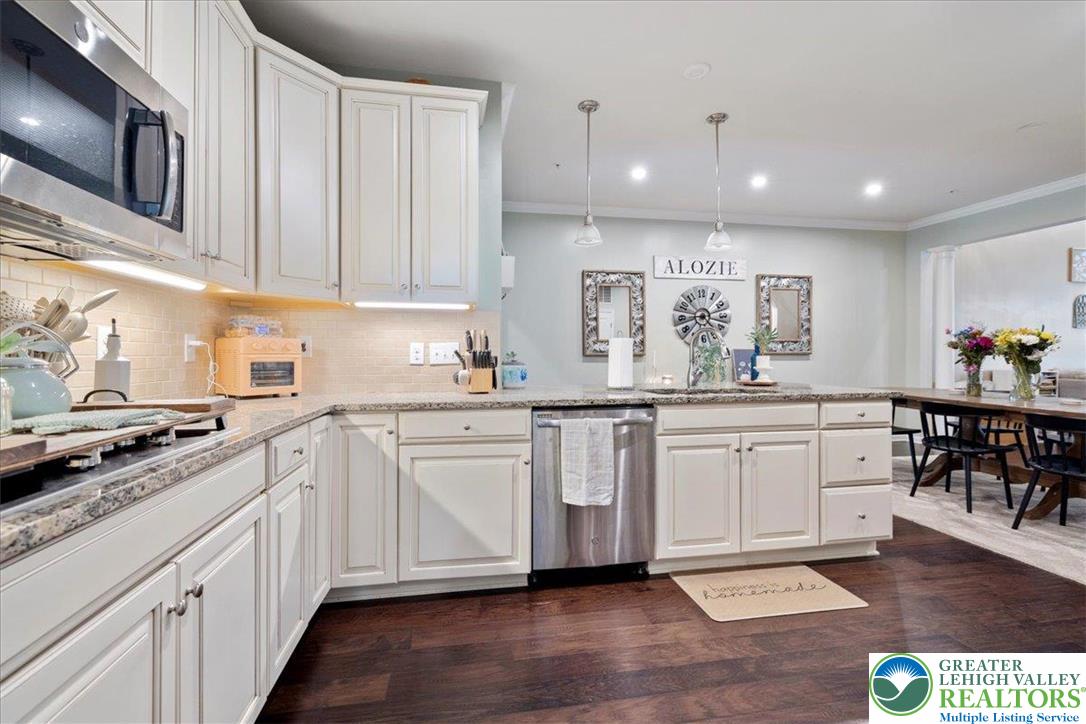 2585 Raya Way Easton, PA 18045 - Photo 10 of 40 Gallery Image 10