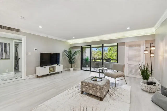 $254,000 | 36750 US Highway 19 North, Unit 20211, Palm Harbor, FL 34683