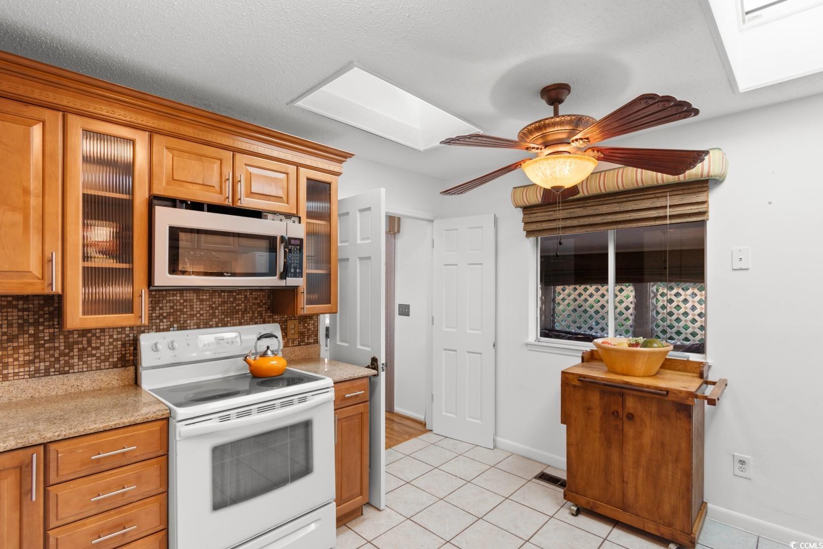 503 Plantation Drive Surfside Beach, SC 29575 - Photo 7 of 38