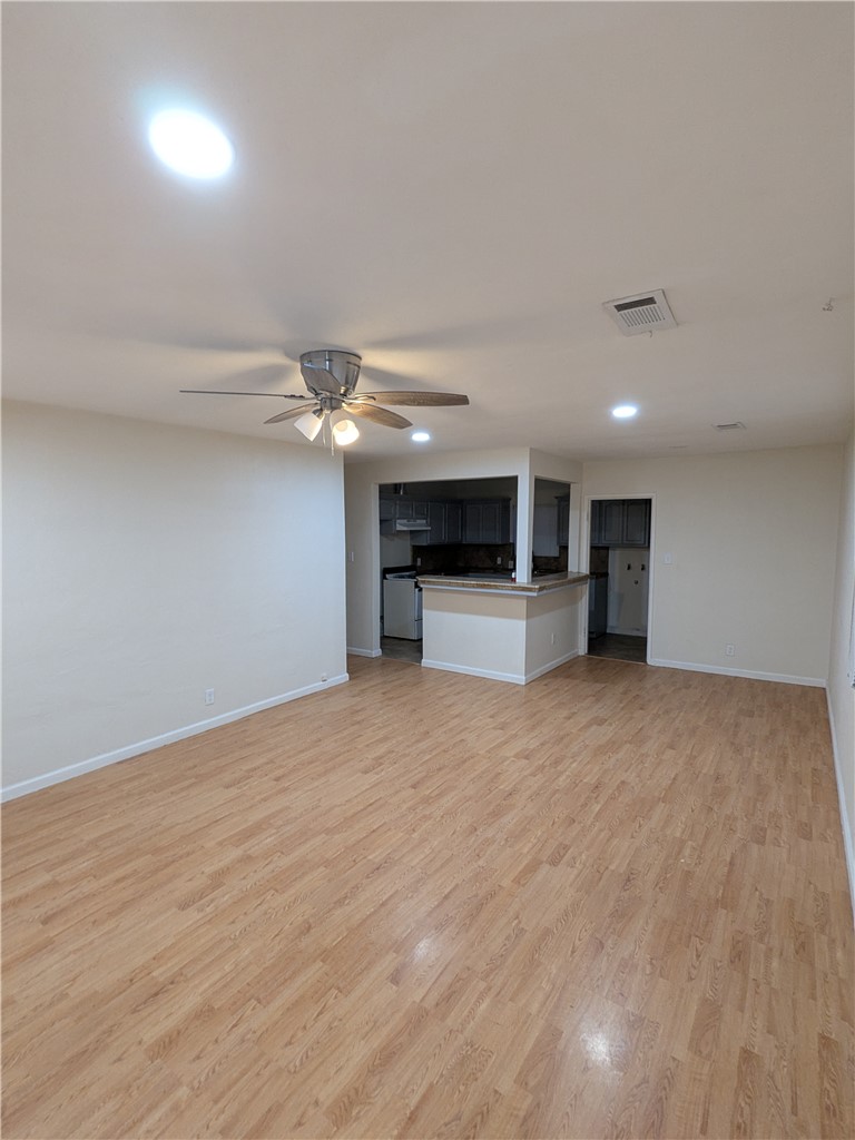 1209 Wilson Road Bakersfield, CA 93304 - Photo 4 of 16