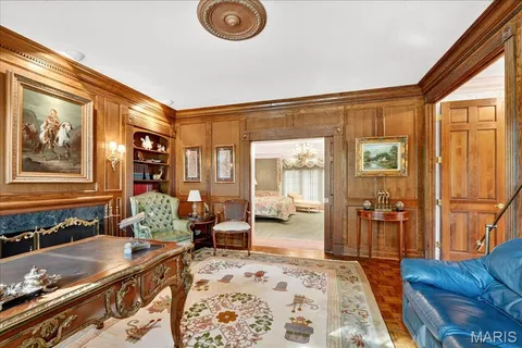 $2,000,000 | 10444 Litzsinger Road, St. Louis, MO 63131