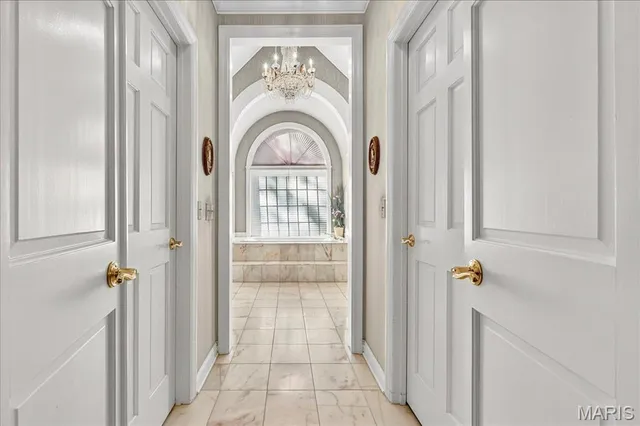 $2,000,000 | 10444 Litzsinger Road, St. Louis, MO 63131