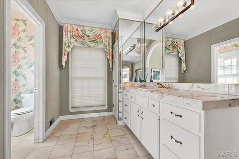 $2,000,000 | 10444 Litzsinger Road, St. Louis, MO 63131