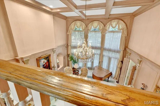 $2,000,000 | 10444 Litzsinger Road, St. Louis, MO 63131