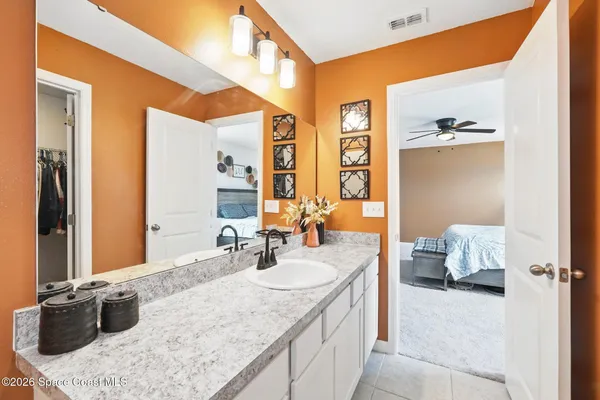 $359,000 | 2024 Hemingway Circle, Groveland, FL 34736