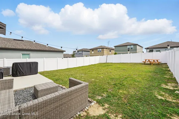 $359,000 | 2024 Hemingway Circle, Groveland, FL 34736