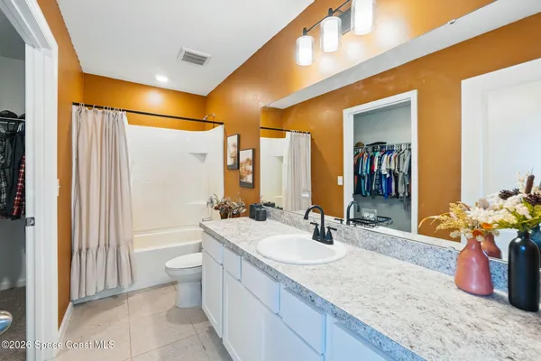 $359,000 | 2024 Hemingway Circle, Groveland, FL 34736