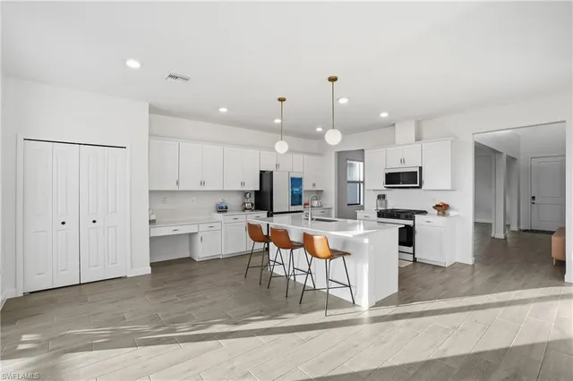 $4,500 | 18579 Ives Drive, Estero, FL 33928