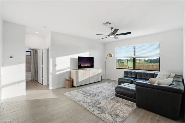 $4,500 | 18579 Ives Drive, Estero, FL 33928