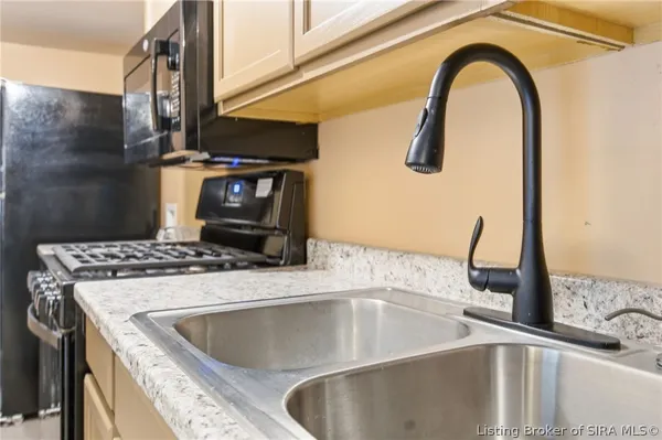 $494,500 | 6713 Liberty Drive, Charlestown, IN 47111