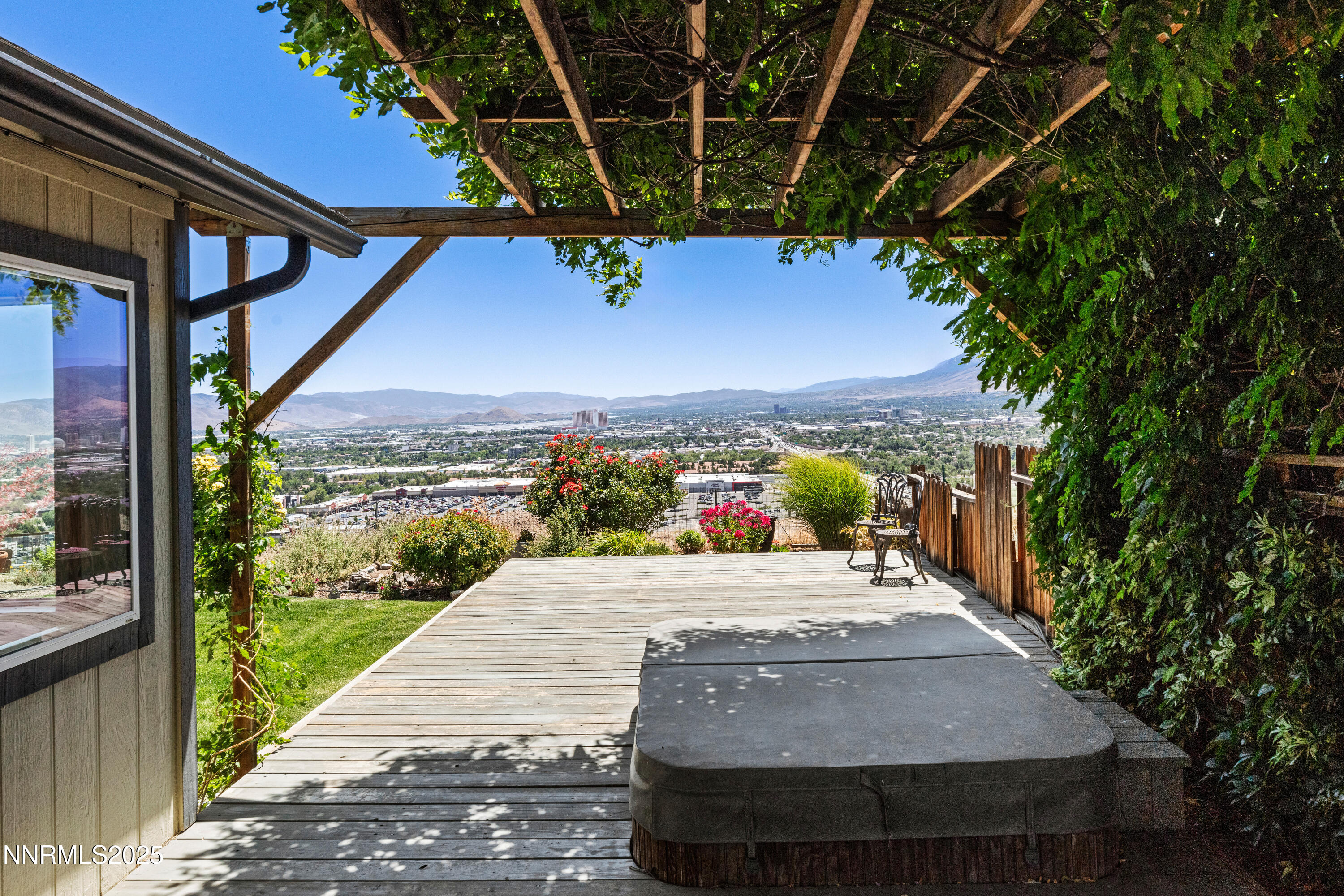 3427 Ridgecrest Drive Reno, NV 89512 - Photo 6 of 39 3427Ridgecrest2576