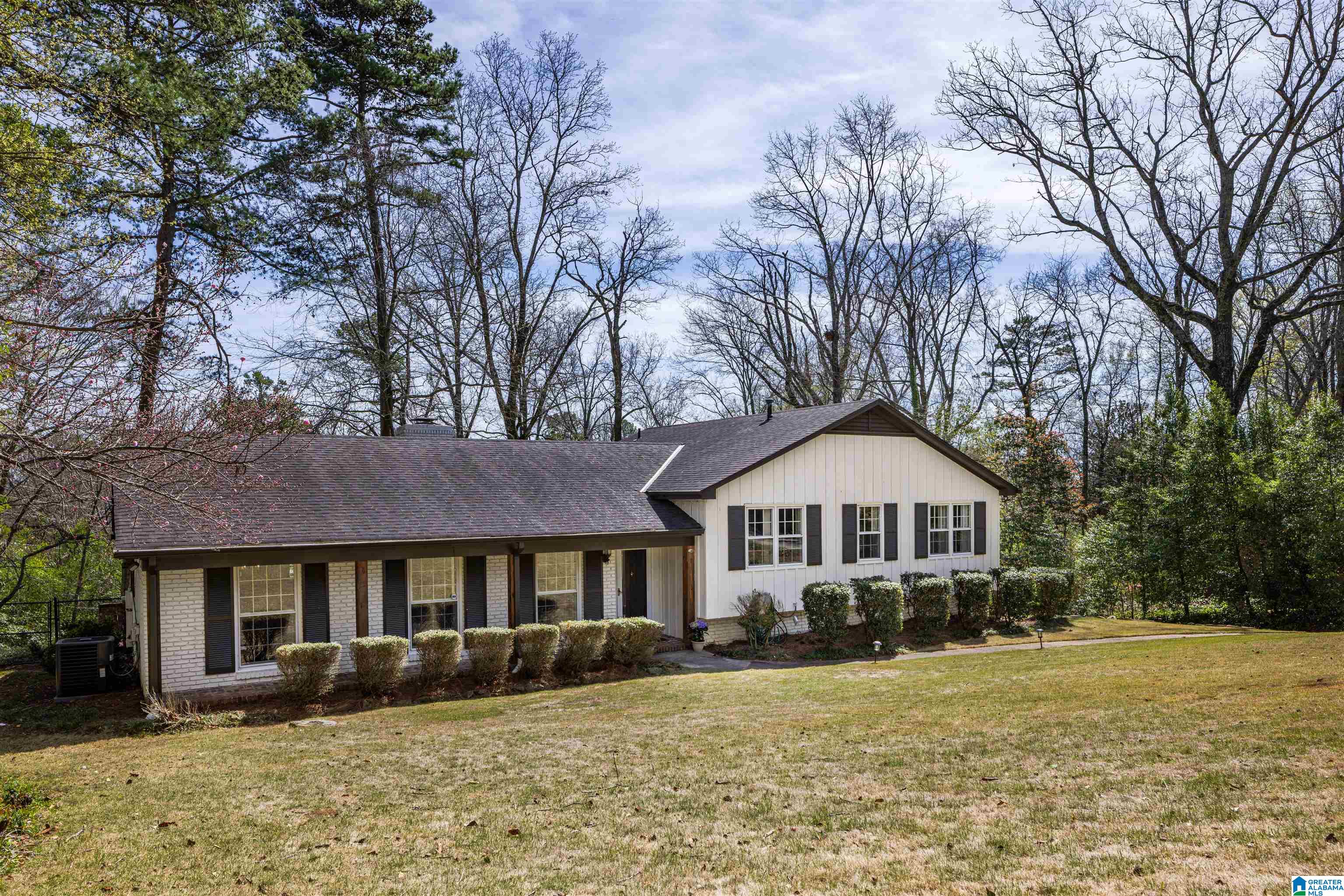 3709 Woodvale Road Birmingham, AL 35223 - Photo 3 of 49
