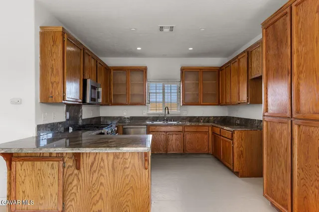 $299,900 | 20552 Verde Vista Parkway, California City, CA 93505