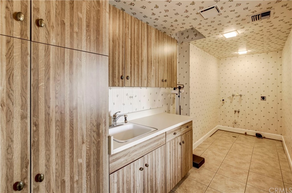 1632 Smiley Heights Drive Redlands, CA 92373 - Photo 21 of 75