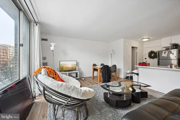 $2,400 | 950 25th Street Northwest, Unit 508N, Washington, DC 20037