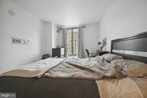 $2,400 | 950 25th Street Northwest, Unit 508N, Washington, DC 20037