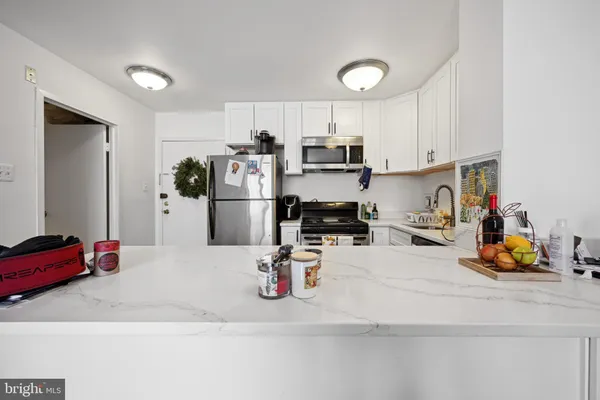 $2,400 | 950 25th Street Northwest, Unit 508N, Washington, DC 20037