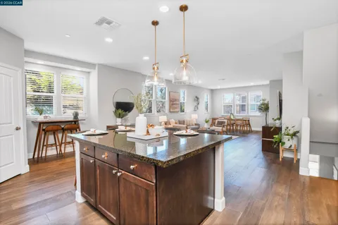 $725,000 | 601 Tierney Place, Martinez, CA 94553