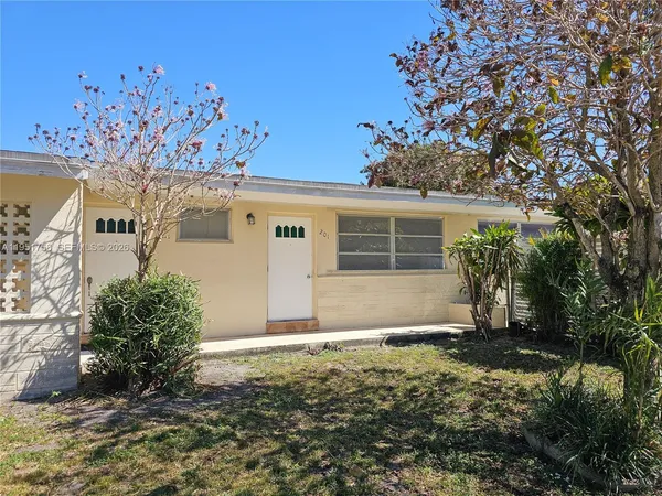 $2,500 | 201 Southwest 30th Court, Unit 201, Miami, FL 33135