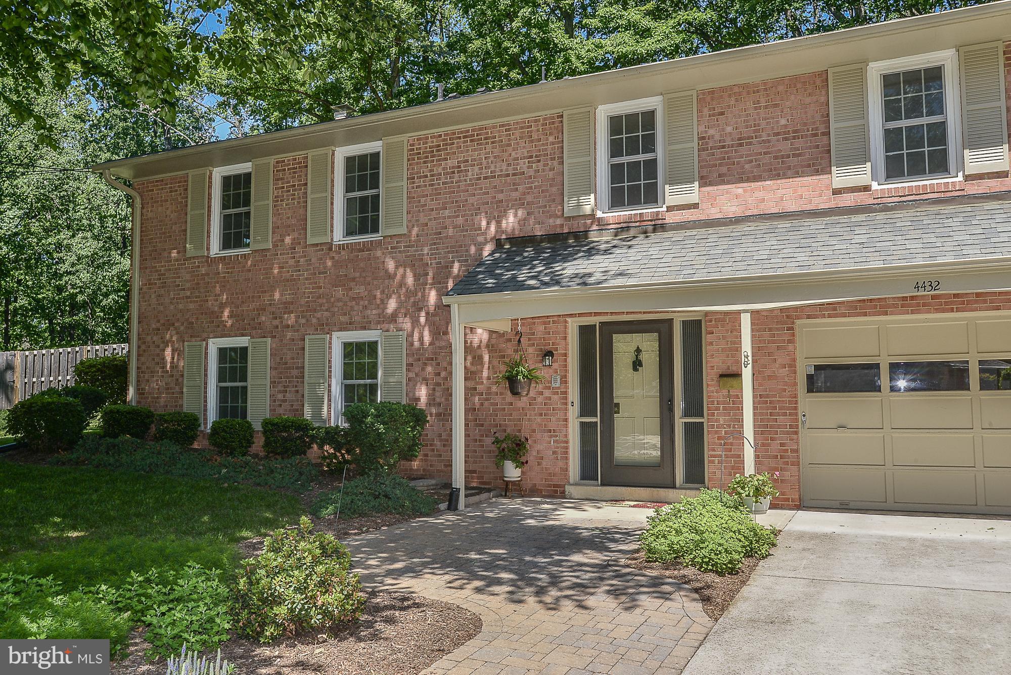 4432 Sleaford Road Annandale, VA 22003 - Photo 2 of 30 Custom Walkway