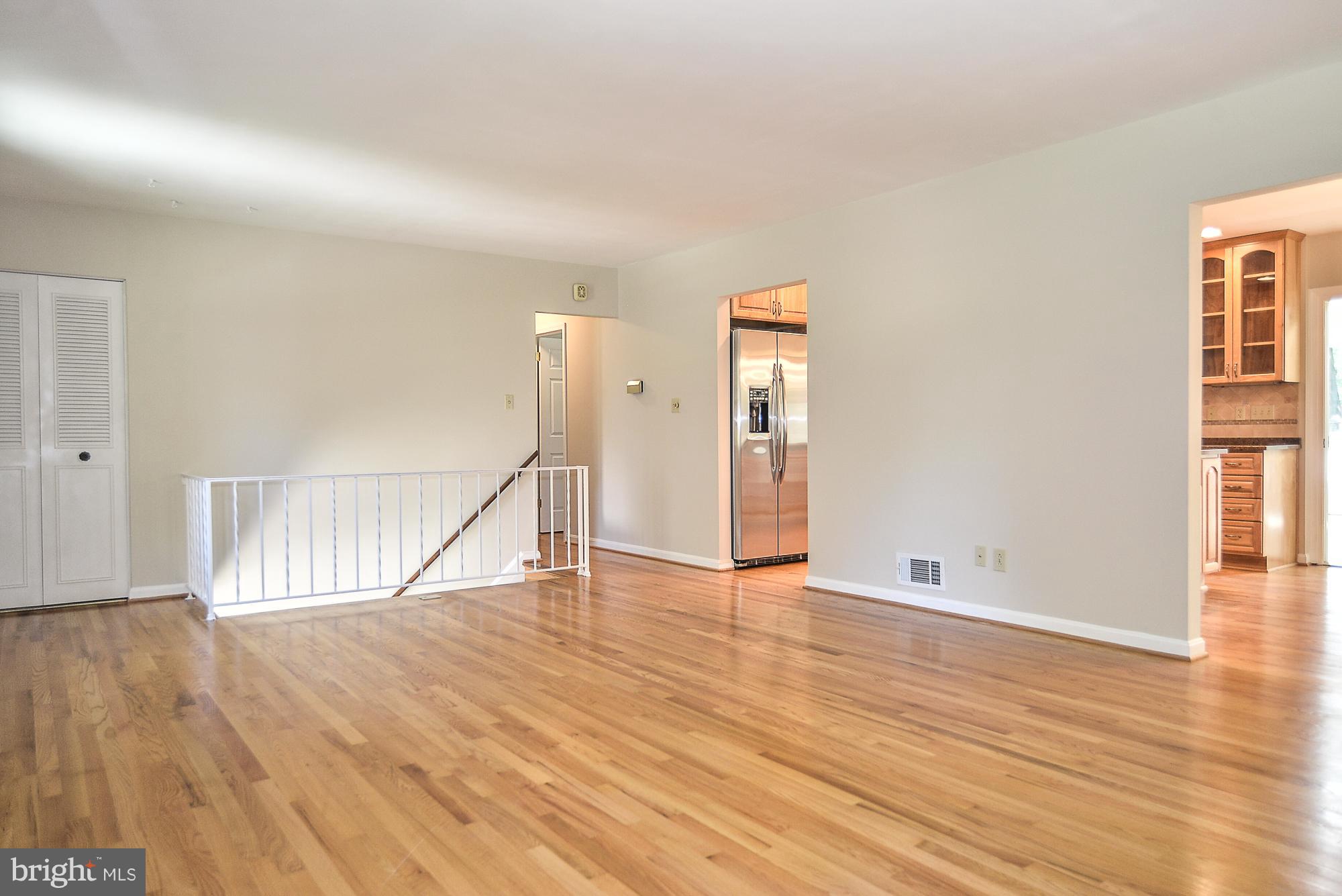 4432 Sleaford Road Annandale, VA 22003 - Photo 18 of 30 Red Oak Floors