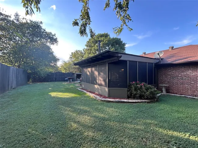 $264,999 | 600 East Elm Street, Glen Rose, TX 76043