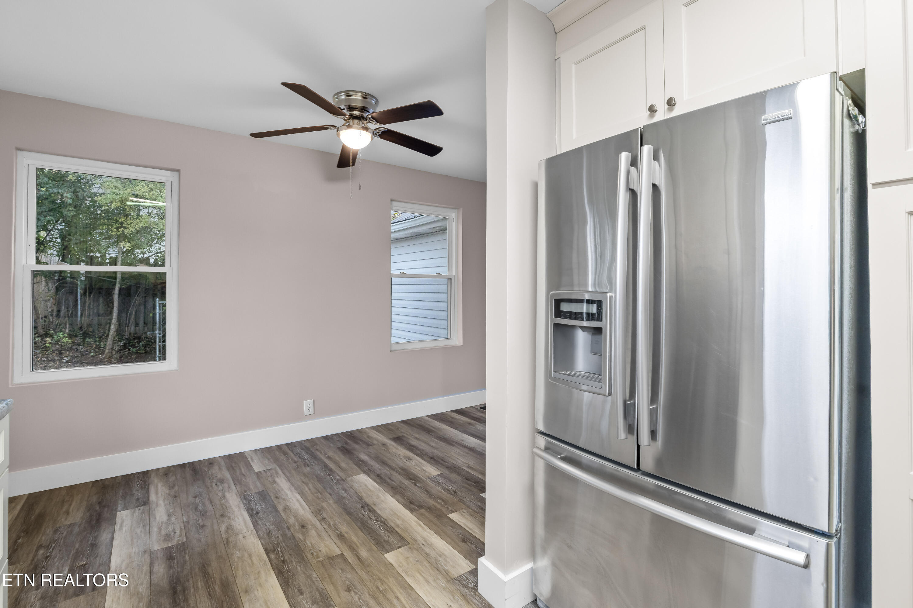 1907 Crest Road Maryville, TN 37804 - Photo 14 of 34 Kitchen-Dining