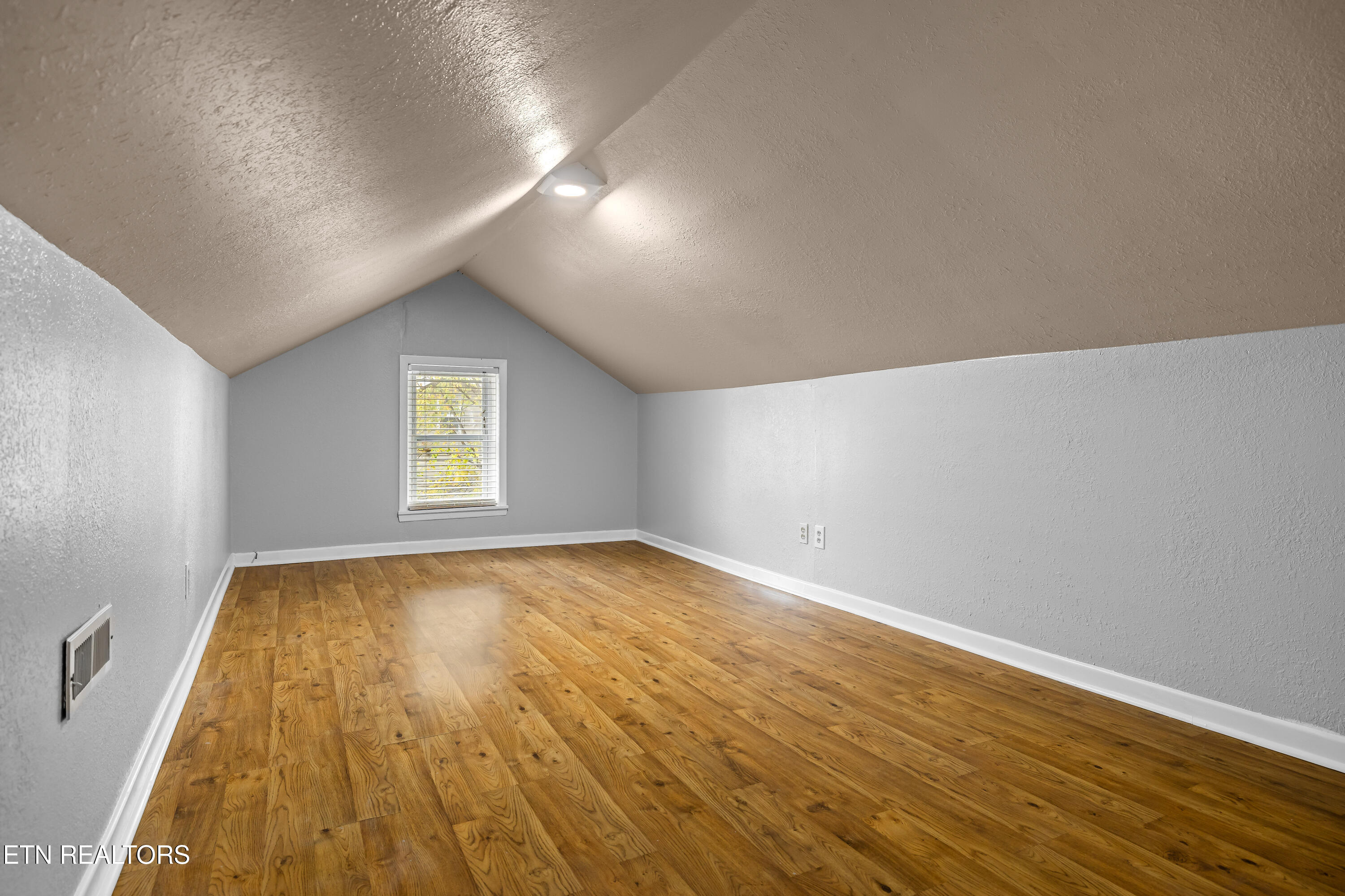 1907 Crest Road Maryville, TN 37804 - Photo 28 of 34 3rd BR or Bonus