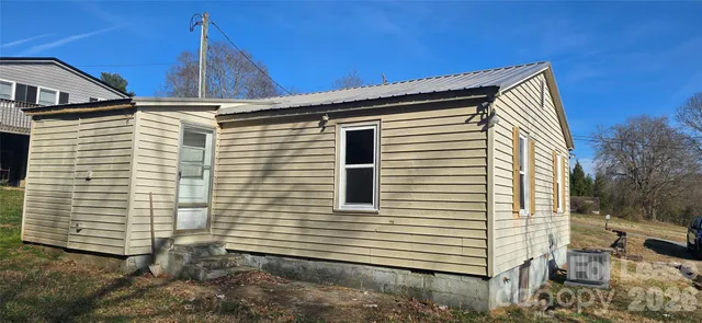 $1,250 | 500 Dogwood, Hudson, NC 28638