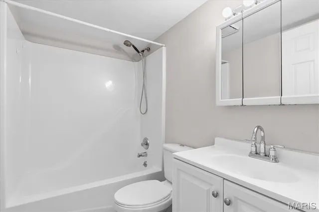 $169,900 | 315 University Drive, Belleville, IL 62221