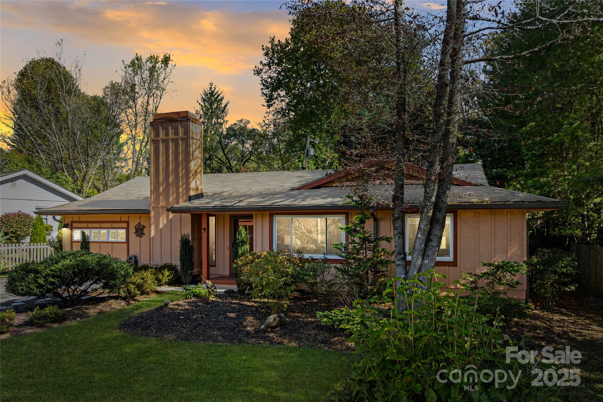 9 Glen Meadows Road Arden, NC 28704 - Photo 1 of 39 Gallery Image 1