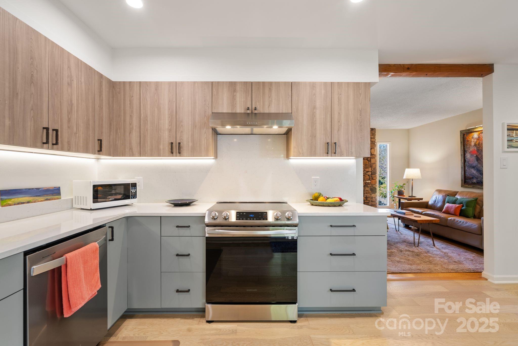 9 Glen Meadows Road Arden, NC 28704 - Photo 13 of 39 Gallery Image 13