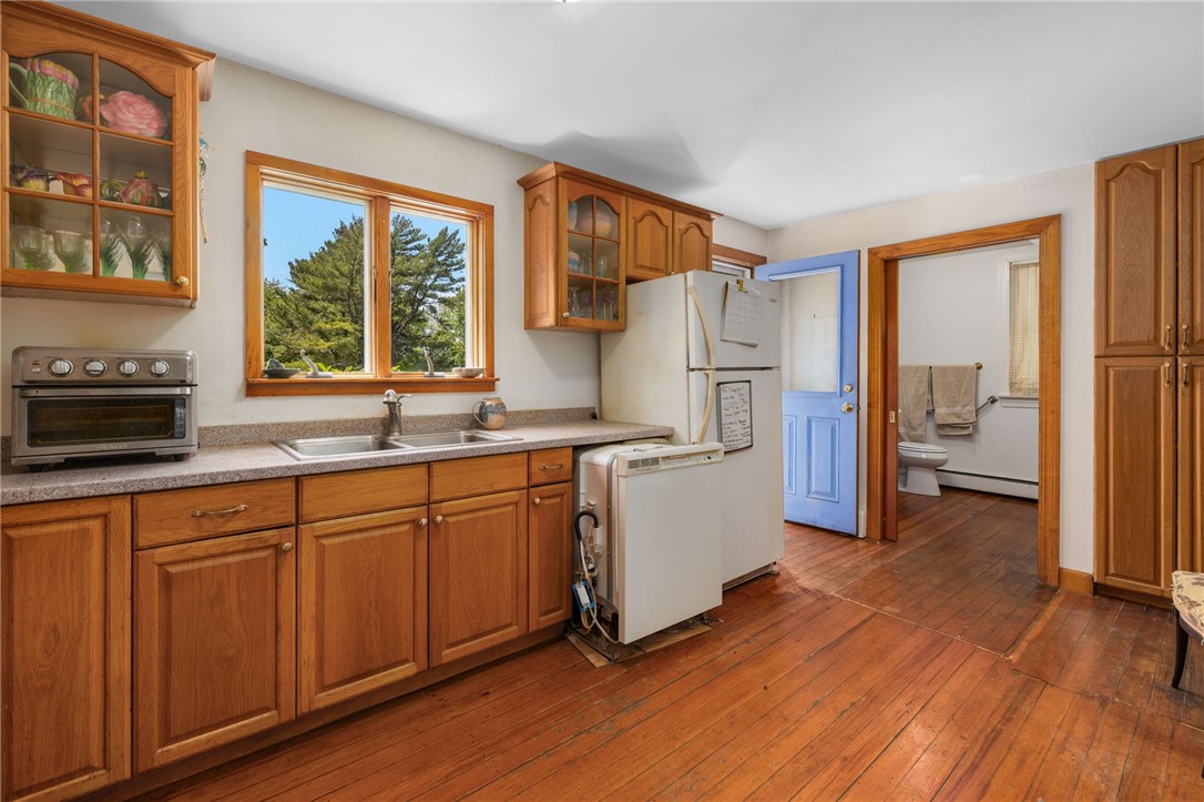 469 Wapping Road Portsmouth, RI 02871 - Photo 24 of 38