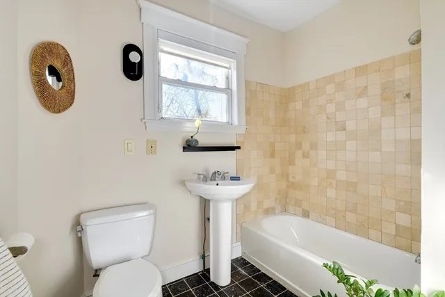 $1,195,000 | 161 Columbia Street, Unit 3, Cambridge, MA 02139