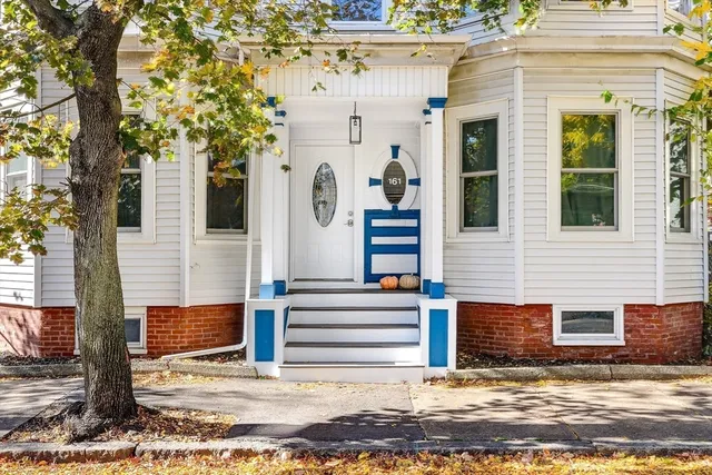 $1,195,000 | 161 Columbia Street, Unit 3, Cambridge, MA 02139