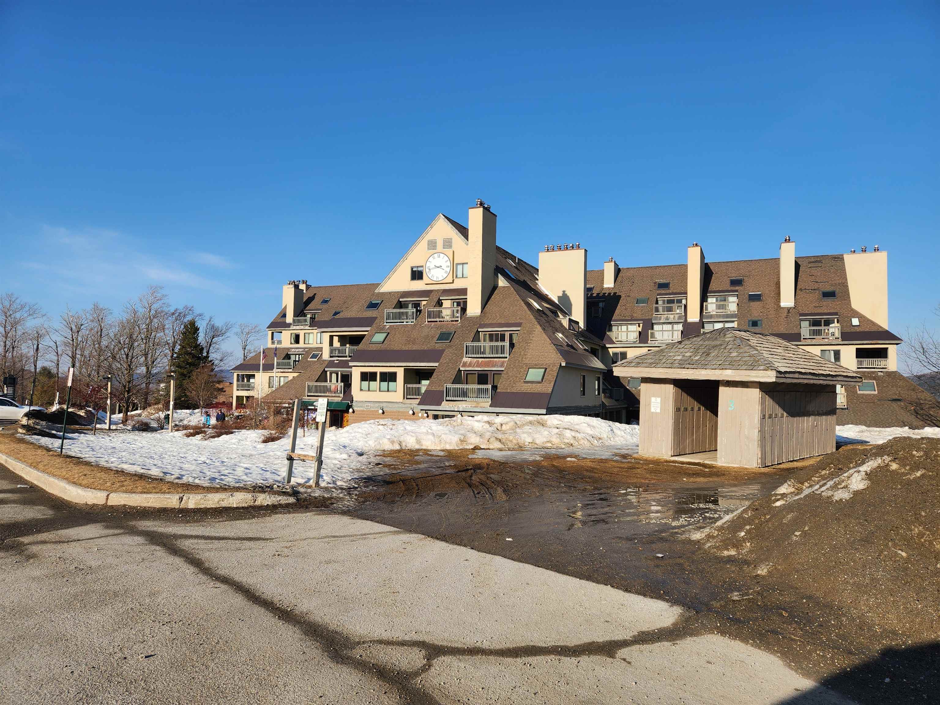 133 East Mountain Road, Unit 3B15 Killington, VT 05751 - Photo 19 of 31 Gallery Image 19