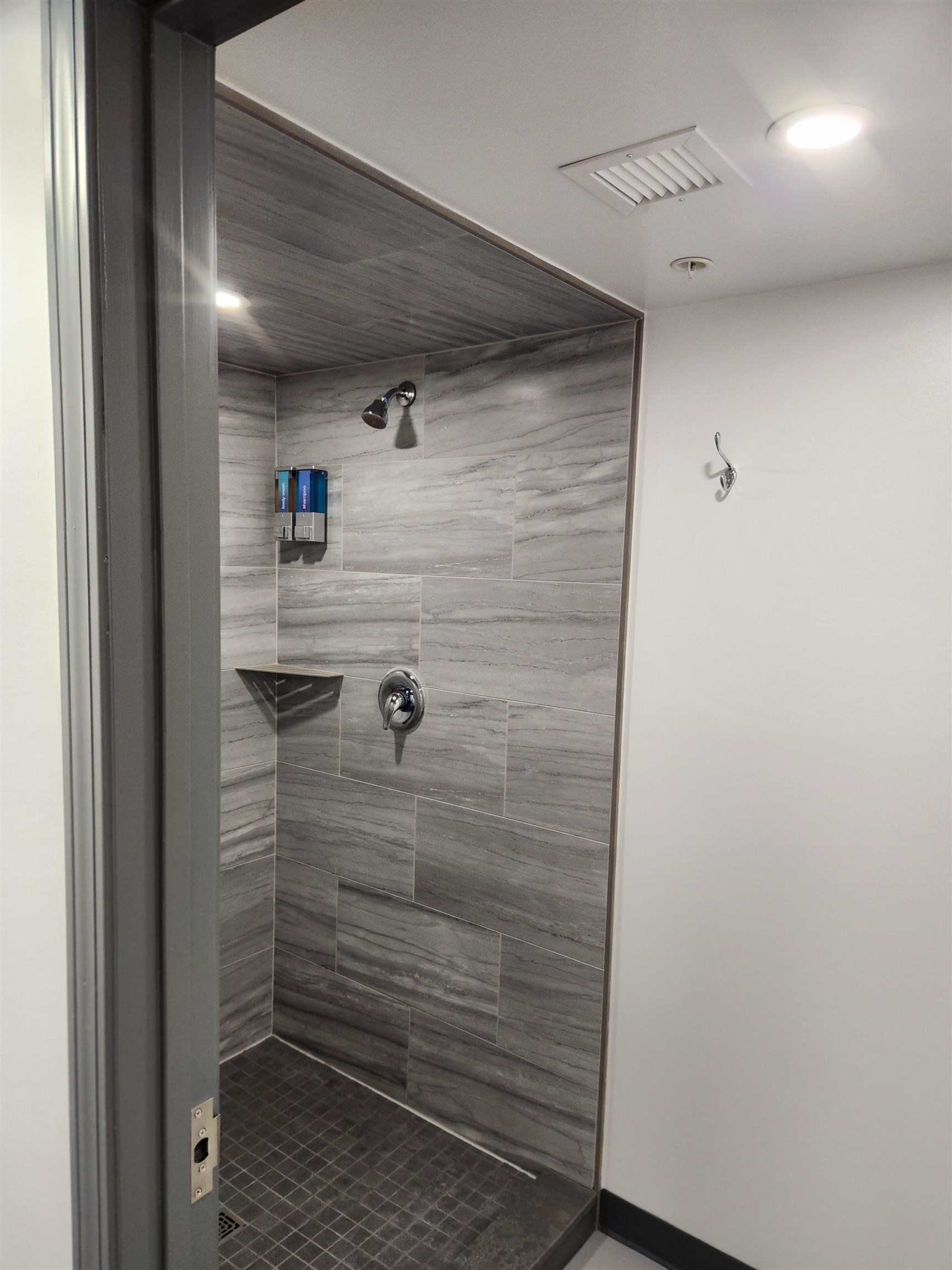 133 East Mountain Road, Unit 3B15 Killington, VT 05751 - Photo 23 of 31 Gallery Image 23