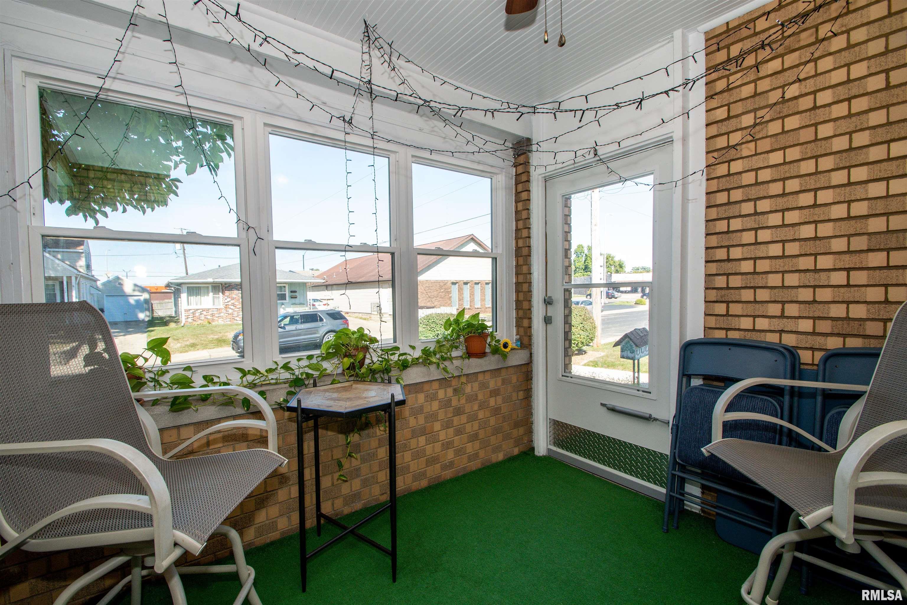 1312 West Circle Road Peoria, IL 61604 - Photo 8 of 51 Gallery Image 8