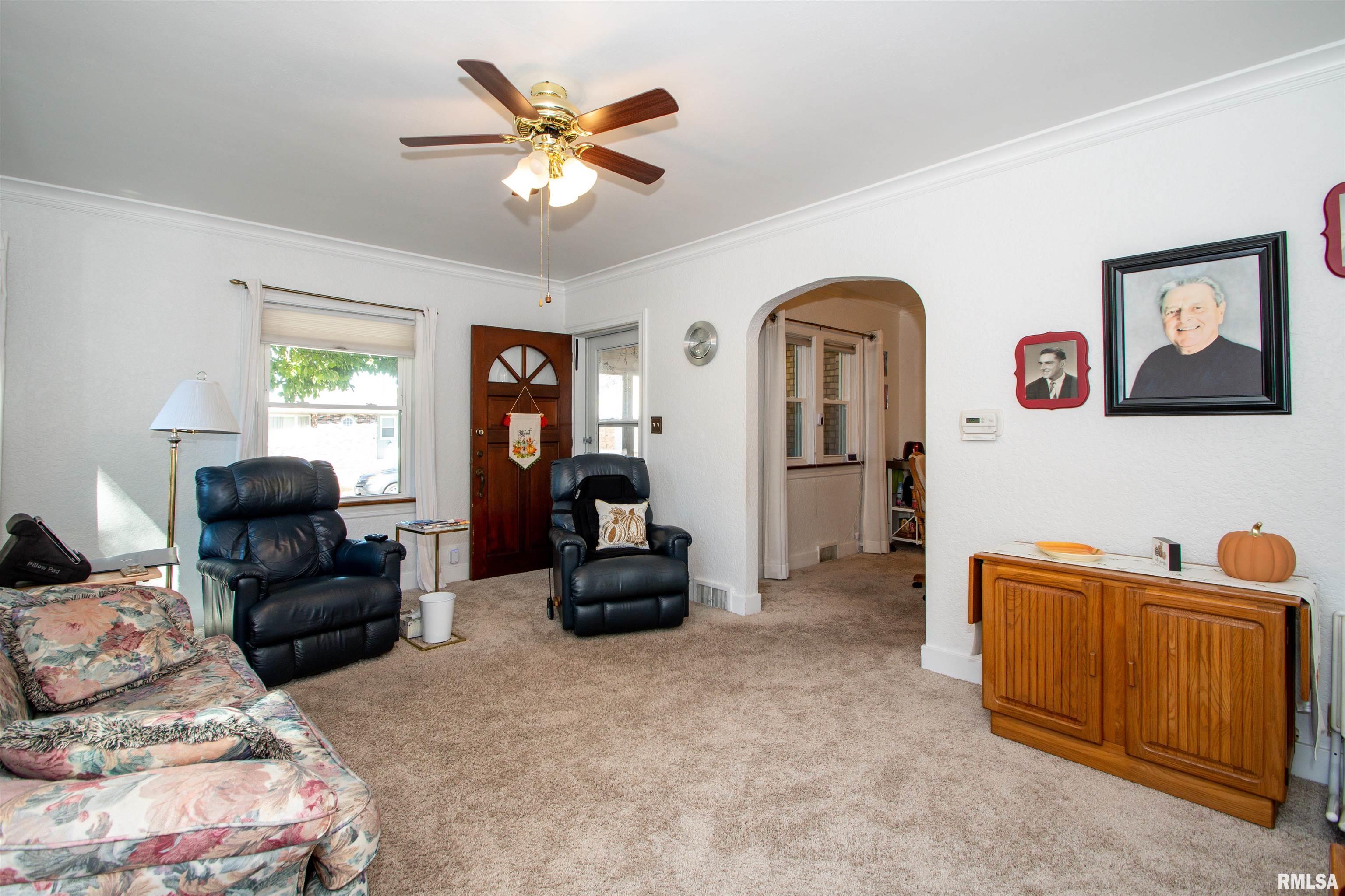 1312 West Circle Road Peoria, IL 61604 - Photo 9 of 51 Gallery Image 9