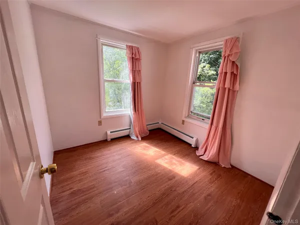 $3,000 | 496 Mountainview Avenue, Unit B, Valley Cottage, NY 10989