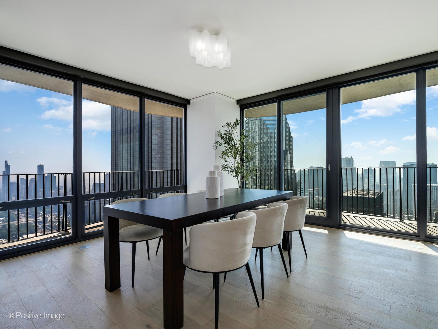 225 North Columbus Drive, Unit 6301 Chicago, IL 60601 - Photo 3 of 26