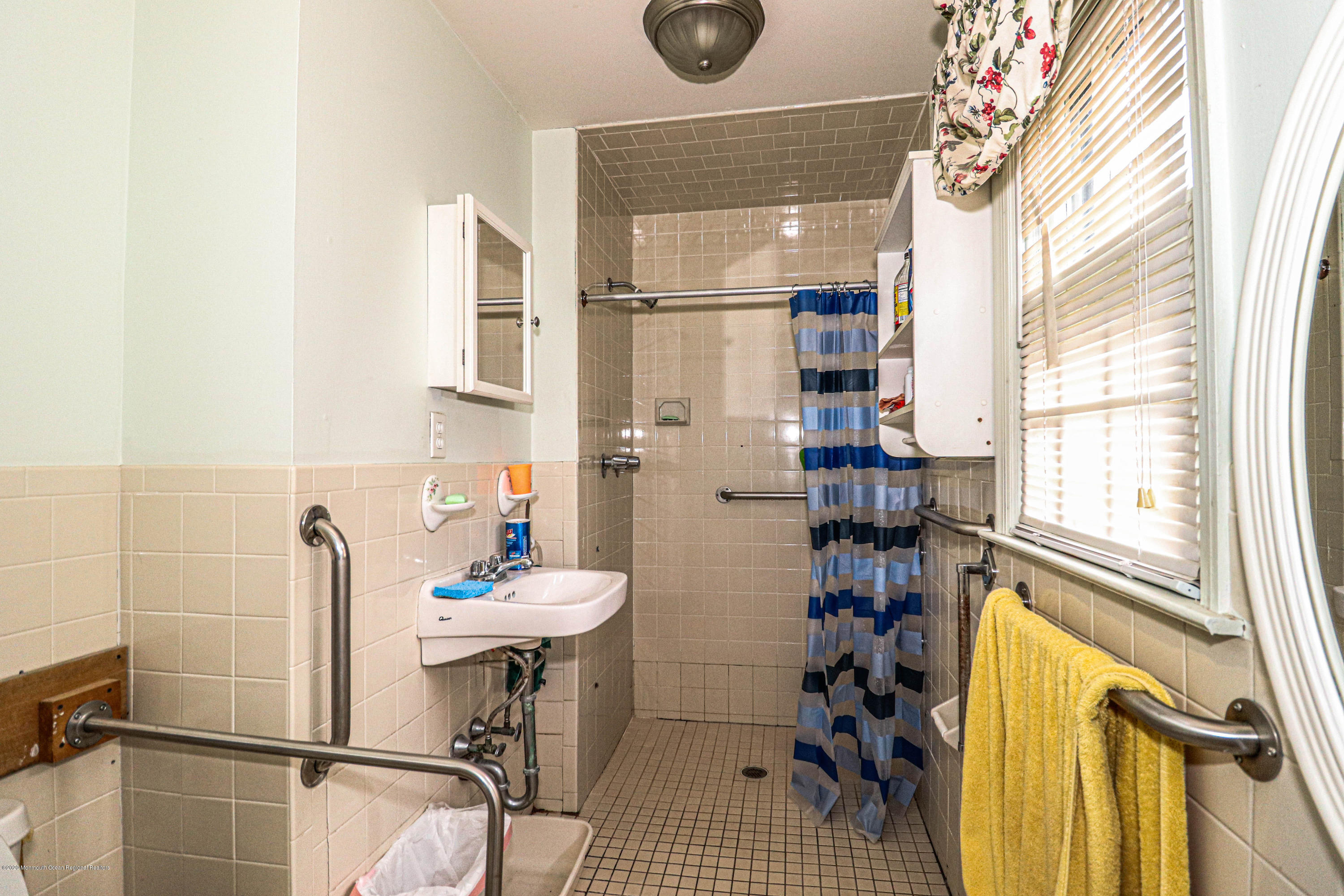 912 Deal Road Asbury Park, NJ 07712 - Photo 20 of 25 EDE56BFB-0E37-43D4-AFCE-1EDBB945CE33